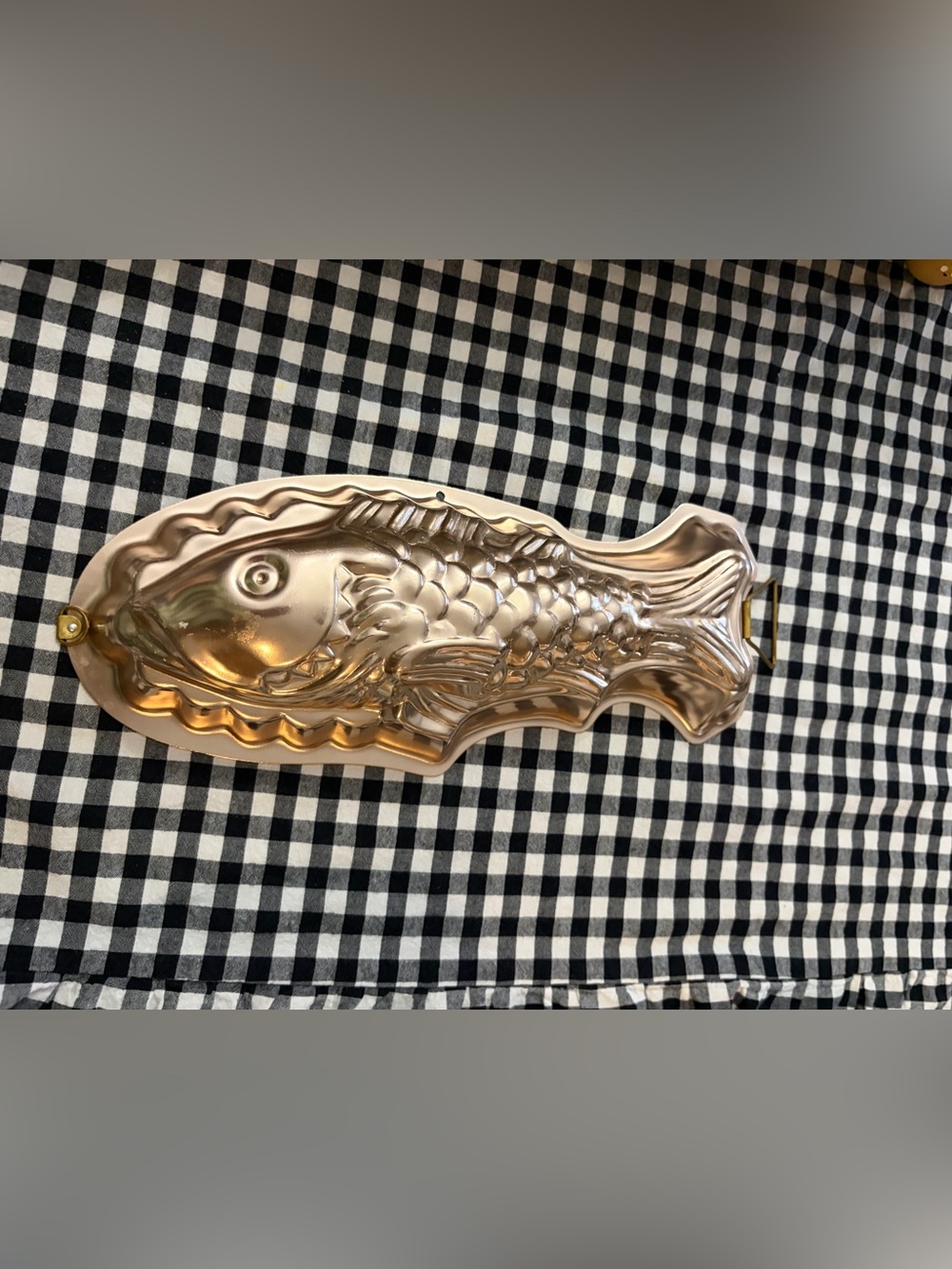 Decorative Fish Mold - Metallic Rose Gold Pan